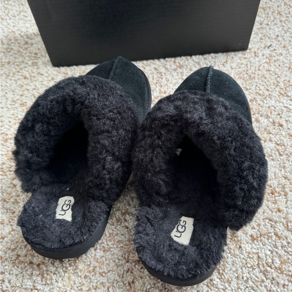 Ugg Slippers - image 4